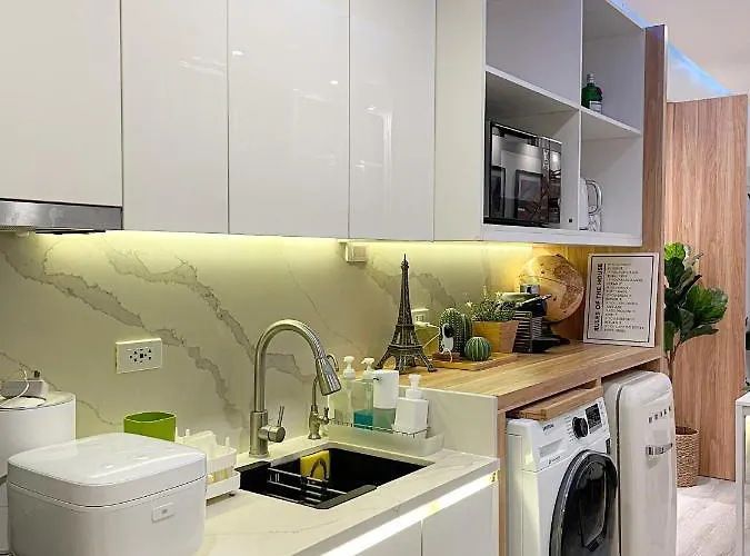 Spring Residences 1 Bedroom Deluxe Near Airport * Manila