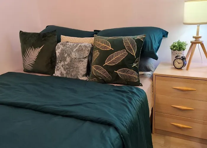 Spring Residences 1 Bedroom Deluxe Near Airport Manila
